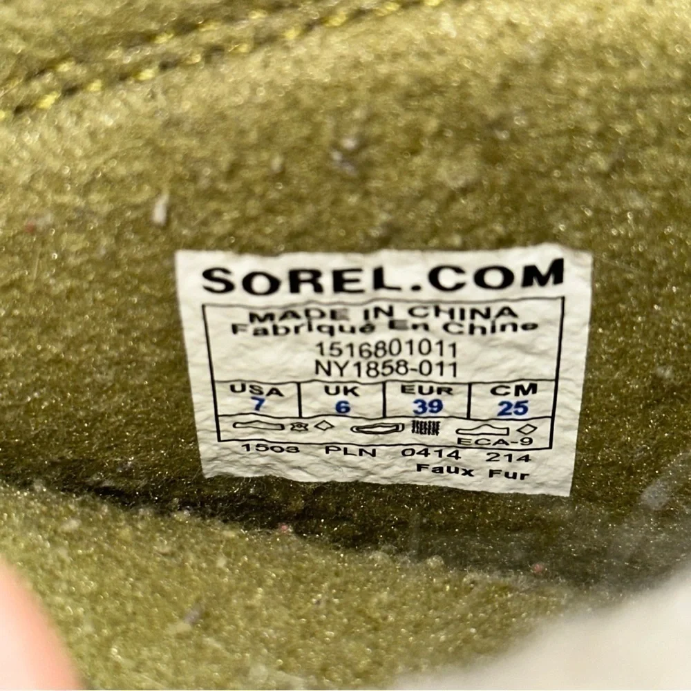 SOREL Women’s Size 7 Black Winter Carnival Fauc Fur Snow Boots Model 1516801011